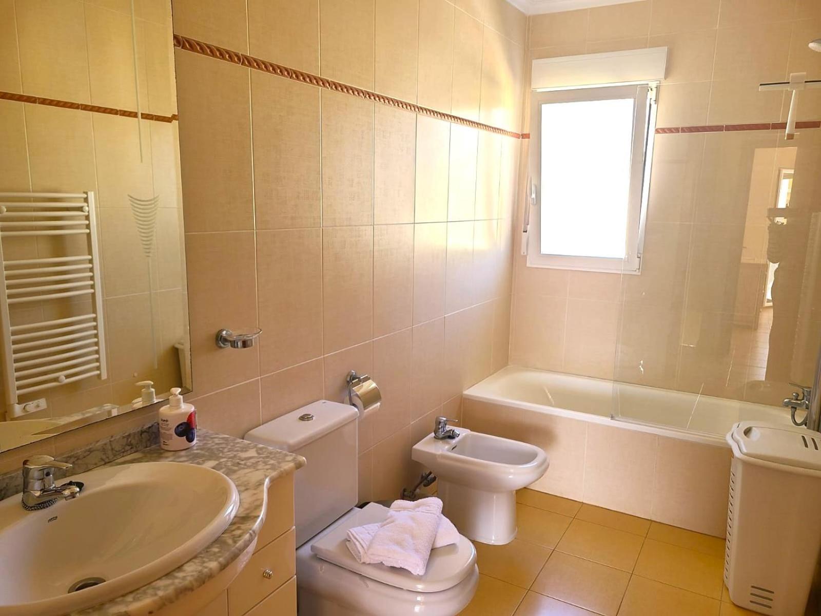 Bungalow Aldea Del Mar Елс Поблетс Екстериор снимка